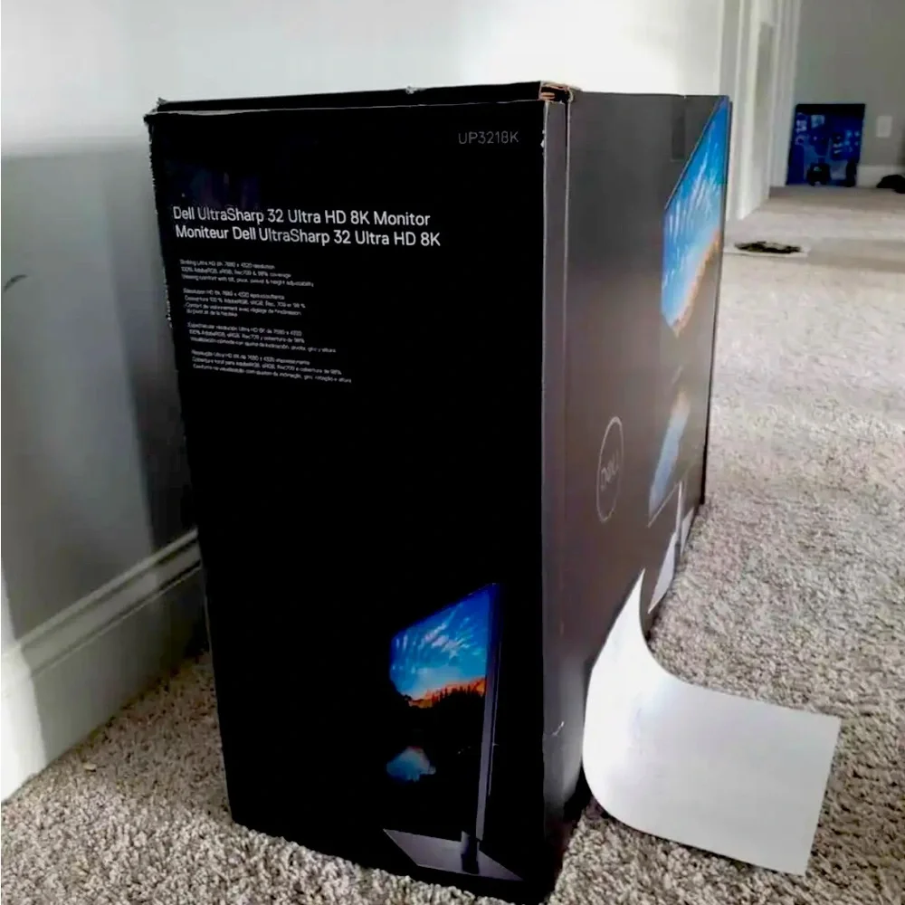 COPY - NEW, SEALED Dell UltraSharp UP3218K 32